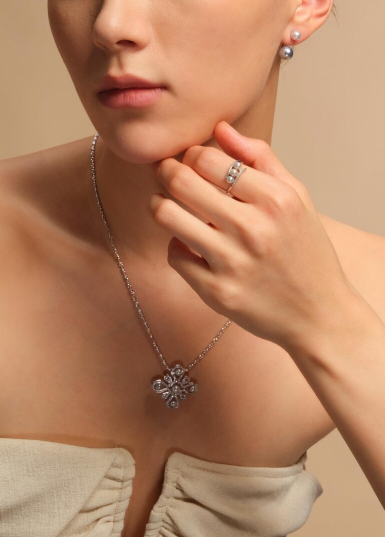 MOONLIGHT SEA SERIES