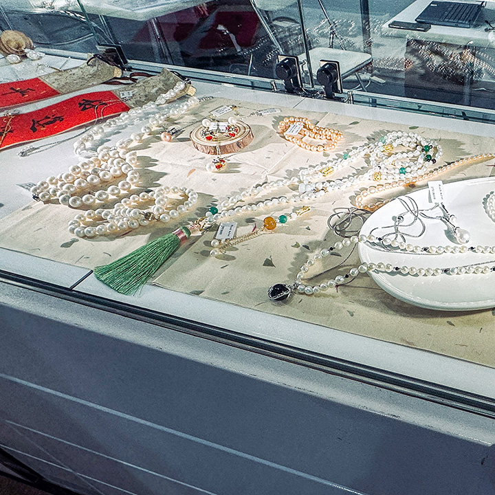 ①展示会写真製品